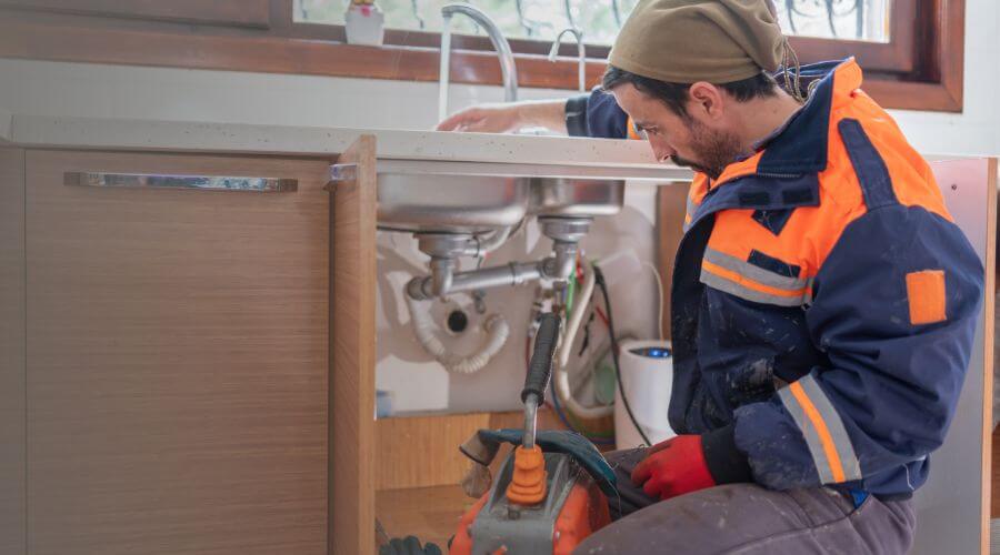 Professional emergency plumbing in Bell, FL